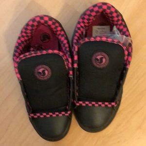 New, lace up DVS Girls shoes size 5 & 6